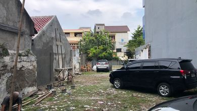 Tanah Bisnis Pinggir Jalan Raya Kawasan Gajah Mada