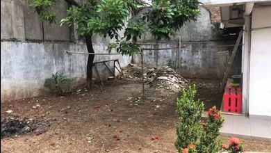 Hunian Elegan di Mampang, Jakarta Selatan, 5 Kamar Tidur, LT 493m²