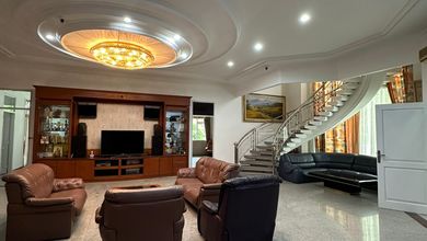 Rumah Modern Luas 710 Jual di Pantai Indah Kapuk, Jakarta Utara