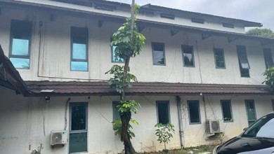 Rumah Mewah di Cilandak, Jakarta Selatan, 3 KT, LT 964m²
