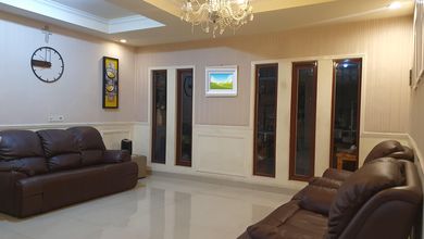 For Sale rumah Mewah di Taman Palem, Jakarta Barat - LT 120m²