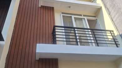 Rumah Dijual di Taman Surya, Jakarta Barat, LB 96m², Harga Kompetitif!
