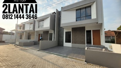 Rumah Favorit di Sarijadi, Bandung, 3 KT, Harga 1,8 Miliar