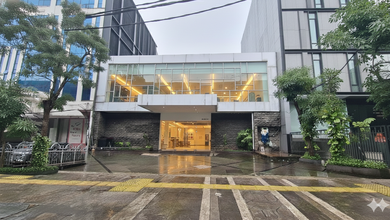 Ruko Gandeng 2 Lantai Kebayoran Baru Dekat Senopati Gunawarman Area Komersil Semi Furnished