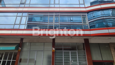 RUKO GANDENG 4 LANTAI KEBON JERUK PARKIR LUAS STRATEGIS DEKAT PINTU TOL