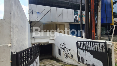 Disewakan Ruko 3 Lantai Di Wolter Monginsidi Tendean 