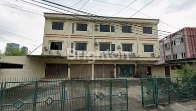 RUKO GANDENG 5 DI TOMANG 3 LANTAI SIAP HUNI