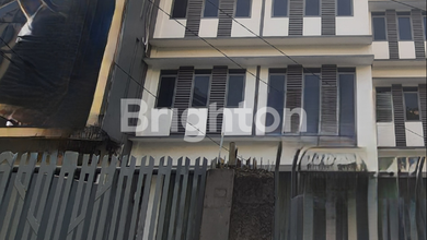 RUKO 3 1/2 LANTAI PONDOK INDAH LOKASI STRATEGIS