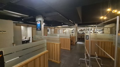 RUANG USAHA 2 LANTAI DI SENOPATI EX RESTO & KLINIK SIAP HUNI STRATEGIS