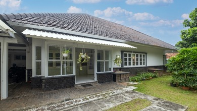 Disewakan Rumah Nyaman di Pakubuwono, Jakarta Selatan, LT 865m²