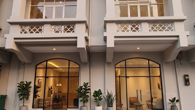 Ruko Gandeng 4 Lantai Permata Senayan Ex Kantor Semi Furnished Siap Huni