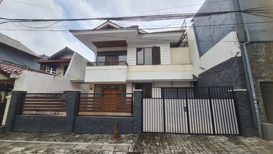 Rumah Minimalis Disewakan di Pakubuwono, Jakarta Selatan, Harga Ekonomis