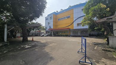 Gedung Ex Sekolah Tebet Semi Furnished Parkir Luas Area Komersil