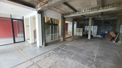 Ruko Ruang Usaha Lantai 2 Plaza Pondok Indah Siap Huni Ada Lift