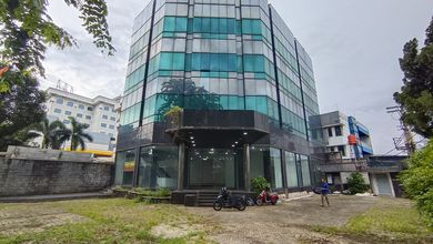 Gedung 5 Lantai Mampang Prapatan Parkir Luas Strategis