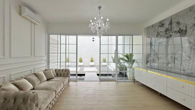 Rumah Elite di Kawasan BSD Delatinos, Tangerang, LB 200m², Harga 4,9 Miliar