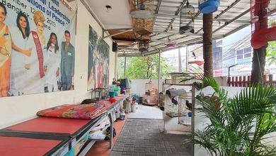 Rumah Mewah di Kebayoran Baru, Jakarta Selatan, 3 KT, LT 235m²