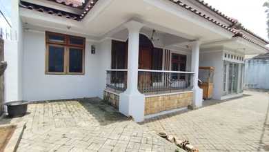 Rumah Elegan di Daan Mogot, Jakarta Barat, 4 KT, LT 380m²