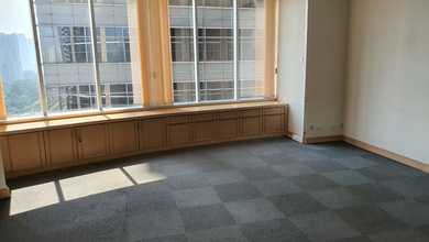 Disewakan Segera Ruang Kantor Unfurnished 218m2 Di Menara Sudirman, Kebayoran Baru Jakarta Selatan