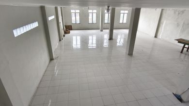 Ruko Gandeng. 3 Lt Di Perempatan Ciledug Jalan Raya