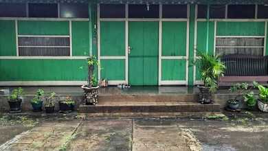 Penawaran Eksklusif, rumah Prestisius di Cirebon Kota, Cirebon, LB 500m²