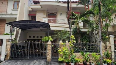 Rumah Elegan di Permata Buana, Jakarta Barat, 4 KT, LT 200m²