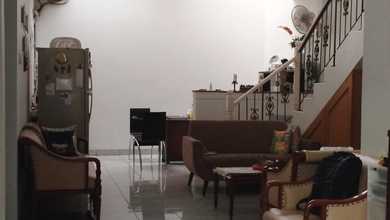Rumah Prestisius di Kawasan Permata Buana, Jakarta Barat, LB 130m², Harga 4,7 Miliar