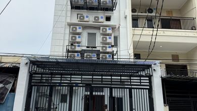 Rumah Kost Jelambar Modern 5x22m2 4 Lantai 37 Berdroom Furnished