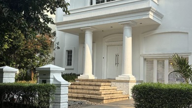 Rumah Mewah di Kawasan BSD De Park, Tangerang, LB 400m², Harga 10 Miliar