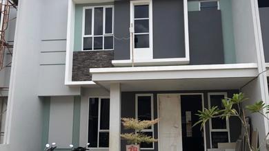 For Sale rumah Mewah di Pontianak Kota, Pontianak - LT 180m²