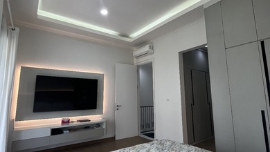 Penawaran Eksklusif, rumah Mewah di Alam Sutera, Tangerang, LB 200m²