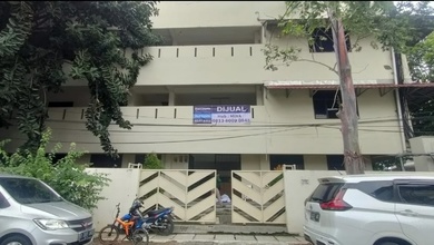 Jual Murah Gedung Ex Sekolah di Teluk Gong Cocok Utk Kantor, Sekolah & Ruko Ruang Usaha