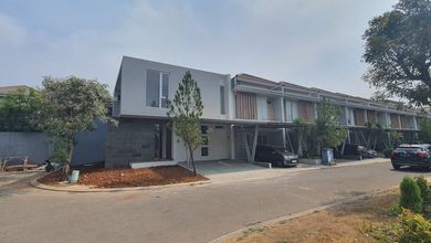Rumah Mewah di Cakung, Jakarta Timur, 4 Kamar Tidur, LT 170m²