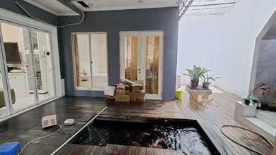 Rumah Elegan di Kelapa Dua, Tangerang, 5 KT, LT 303m²