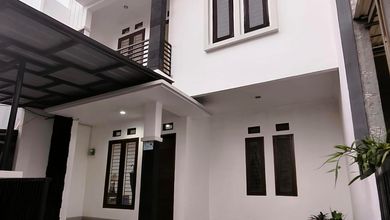 Rumah Modern area Pondok Aren, Tangerang Selatan, Luas 145 m2