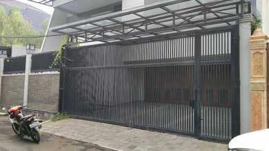 Dijual rumah Mewah di Grogol Petamburan, Jakarta Barat - LT 300m²