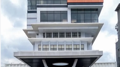 Dijual Gedung Baru Otista