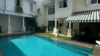 Rumah Elit Disewakan di Pondok Indah, Jakarta Selatan, 4 KT, LT 422m²