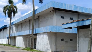 Di Jual Gudang Jatake, Industri Raya Luas Tanah 19.586luas Bangunan:kantor 1 : 3900kantor 2 : 1800gudang : 6540 (ceiling 8-12 Top Ceiling)lantai K250daya 16,5kvaakses 40 Feetzona Industri Shgb 2032harga 4,5juta/m Nego