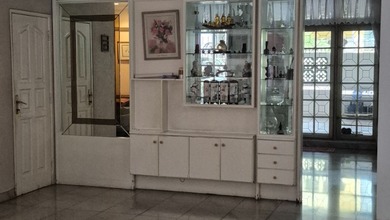 Hunian Mewah di Muara Karang, Jakarta Utara, 4 Kamar Tidur, LT 360m²