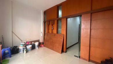 Termurah! Jual Ruko Second Siap Pakai Semi Furnished untuk Usaha Anda di Pantai Indah Kapuk