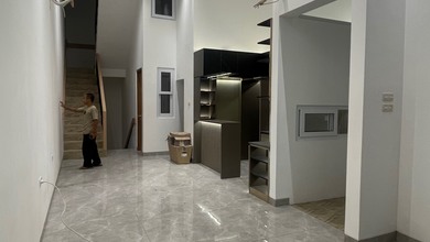 Kesempatan Eksklusif, rumah Mewah di Muara Karang, Jakarta Utara, LB 300m²