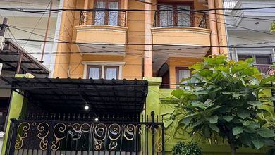 Rumah Area Luxury Pluit, Jakarta Utara - Harga Terbaik 4,65 Miliar