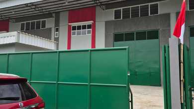Disewakan Gudang Laksana Business Park Brand New 2Lantailt. 15X62mlb. 1005Mlantai 1 Lb.15x37mlantai 2 Lb.15x30mkantor 3 Lttoilet 4Parkiran Depan 14Mbelakang 11Mbebas Banjirbebas Punglikawasan Industrilistrik 2200Wattair Pam