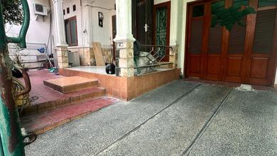 Rumah Mewah di Kawasan Pluit, Jakarta Utara, LB 350m², Harga 4,5 Miliar
