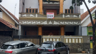 Ruko 3 Lantai & Rooftop Bagus Lt 550 m2 Boulevard Graha Raya