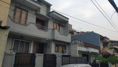 Jual Rumah Siap Tinggal area Tanjung Duren, Jakarta Barat, Luas 135 m2