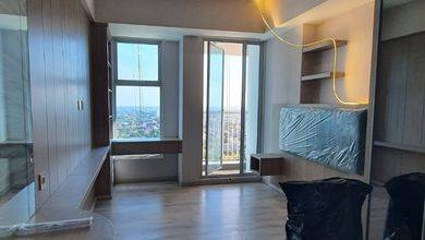 Jual Unit Apartemen Siap Huni 1BR Semi Furnished Kondisi Bagus