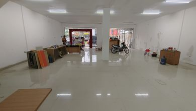 Ruko Gandeng Di Boulevard Gading Serpong