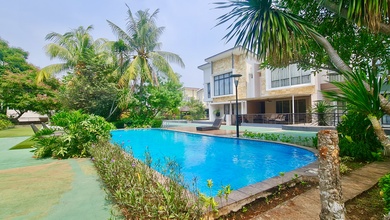 Kesempatan Langka, rumah Mewah di BSD Foresta, Tangerang, LB 320m²